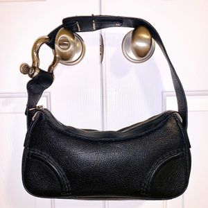 BURBERRY Black Pebbled Leather Shoulder Bag Buckle